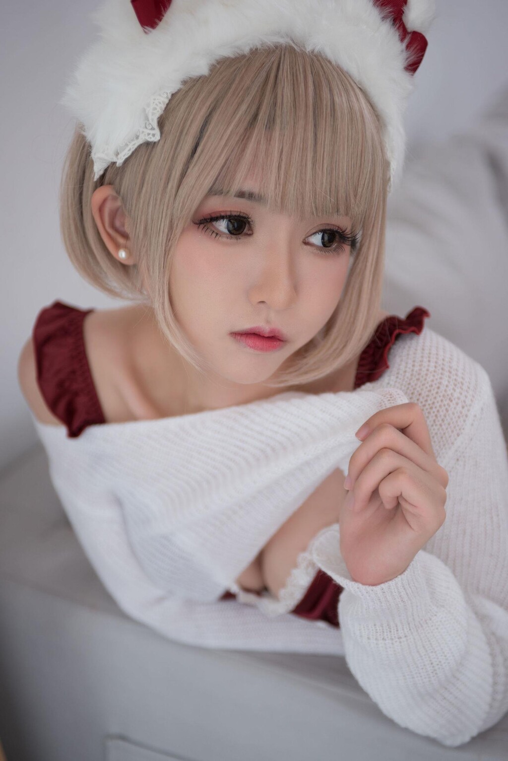 [CosPlay美女]鳗鱼霏儿-兽耳圣诞白网袜写真套图[18P]第1页 作者:Publisher 帖子ID:209904 TAG:唯美图片,唯美清純,2048核基地